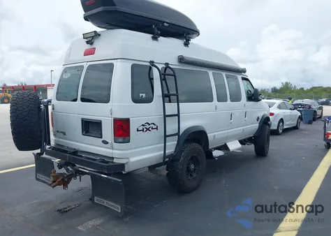 2009 Ford E-350 Super Duty Commercial z USA, uszkodzony, nr VIN 1FTSS34P19DA13681